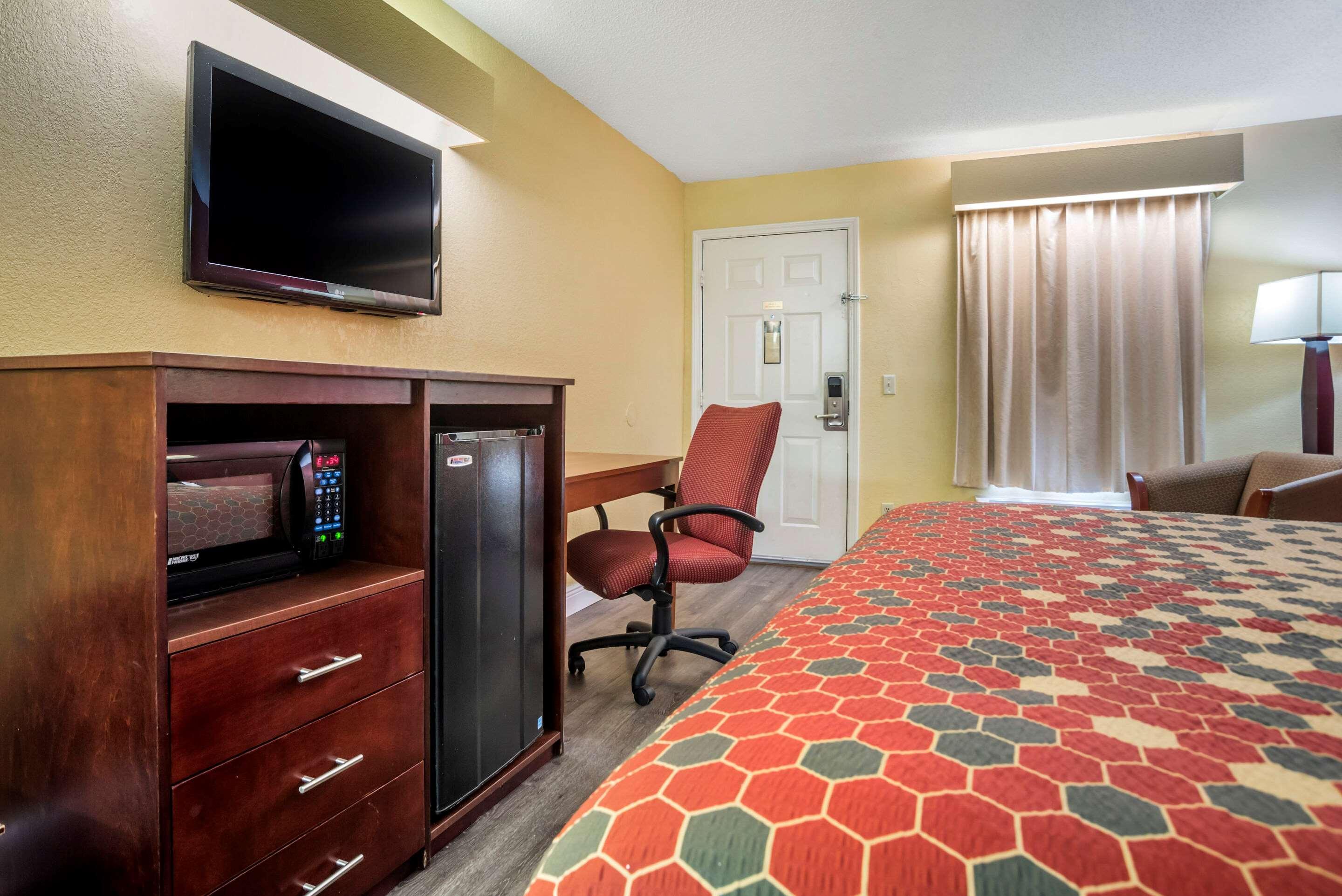 Econo Lodge Тупело Екстер'єр фото