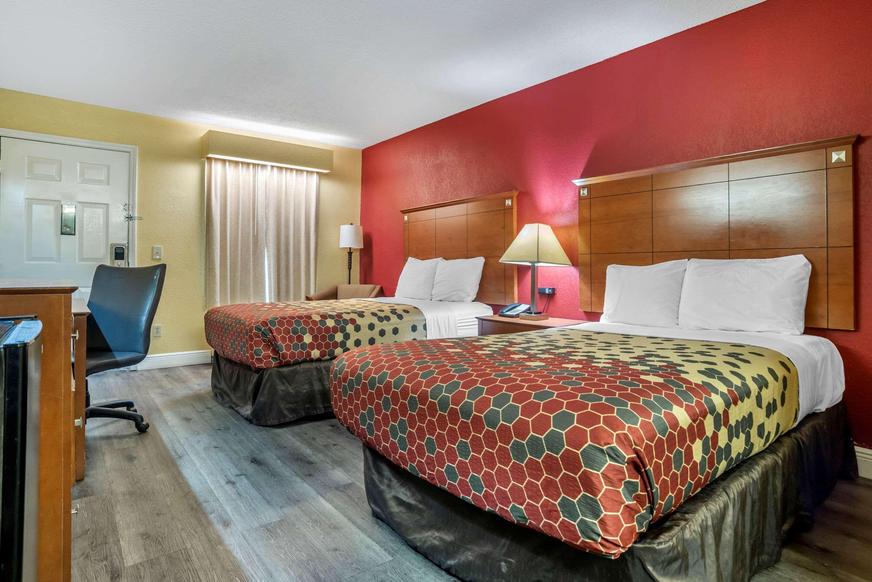 Econo Lodge Тупело Екстер'єр фото