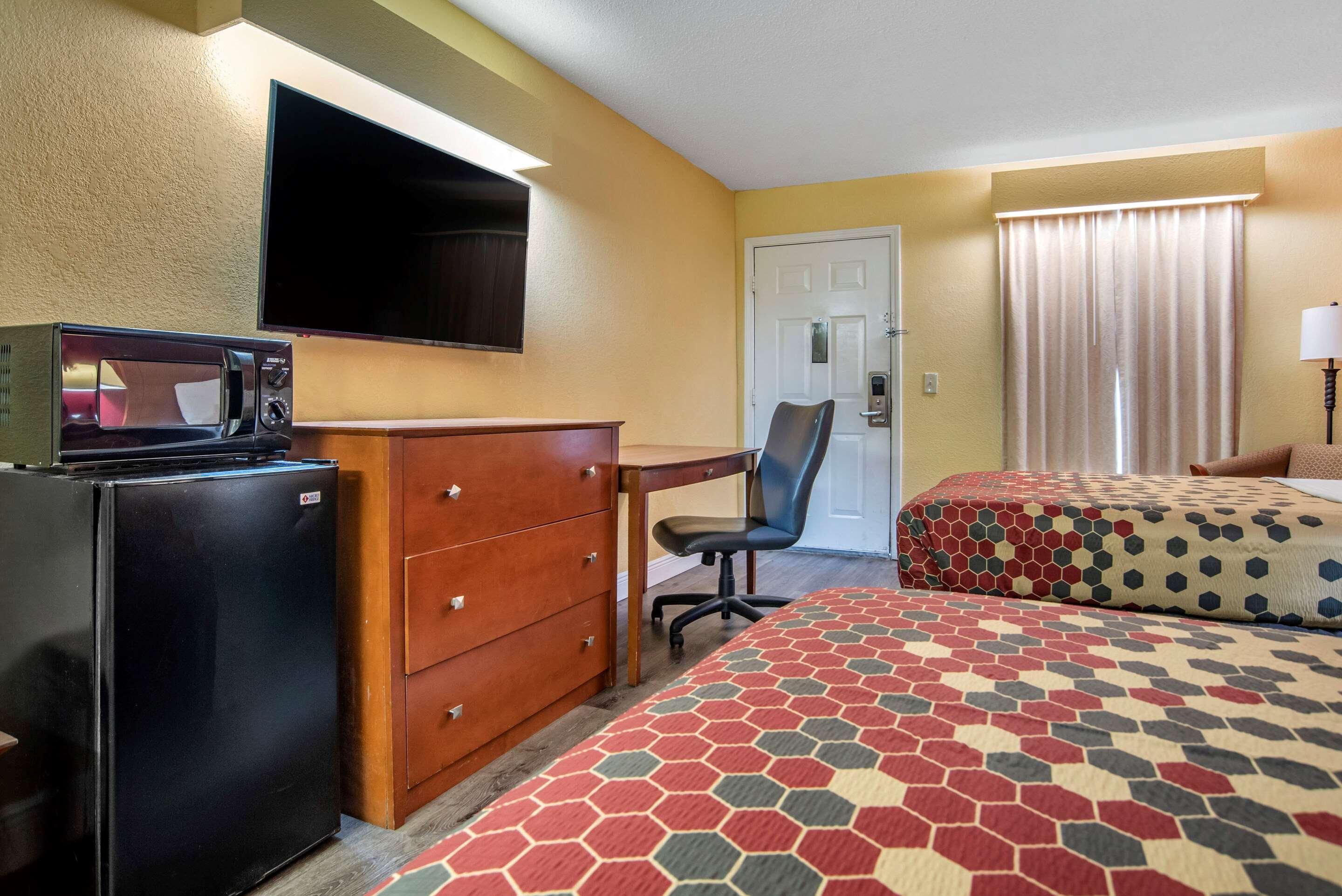 Econo Lodge Тупело Екстер'єр фото