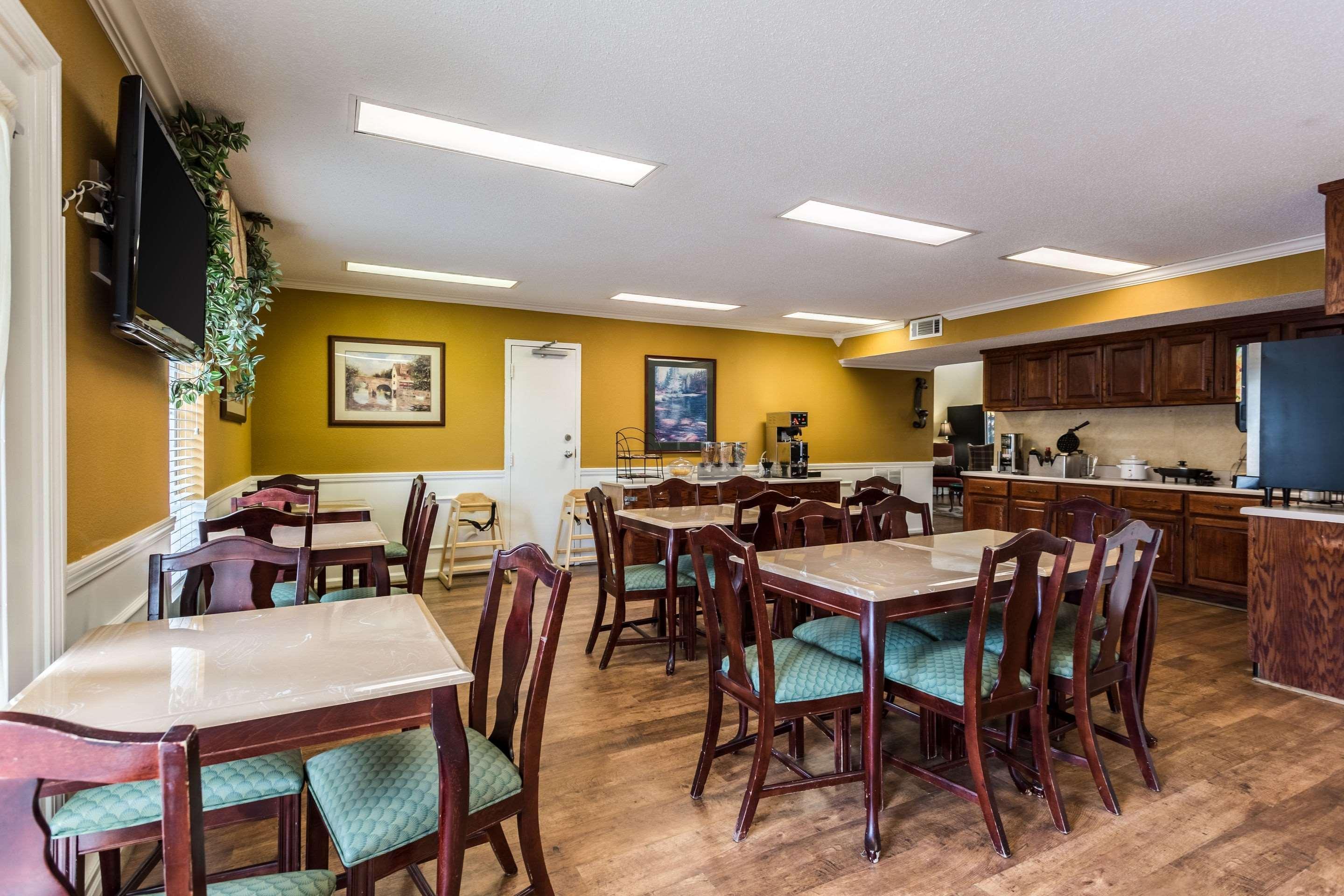 Econo Lodge Тупело Екстер'єр фото