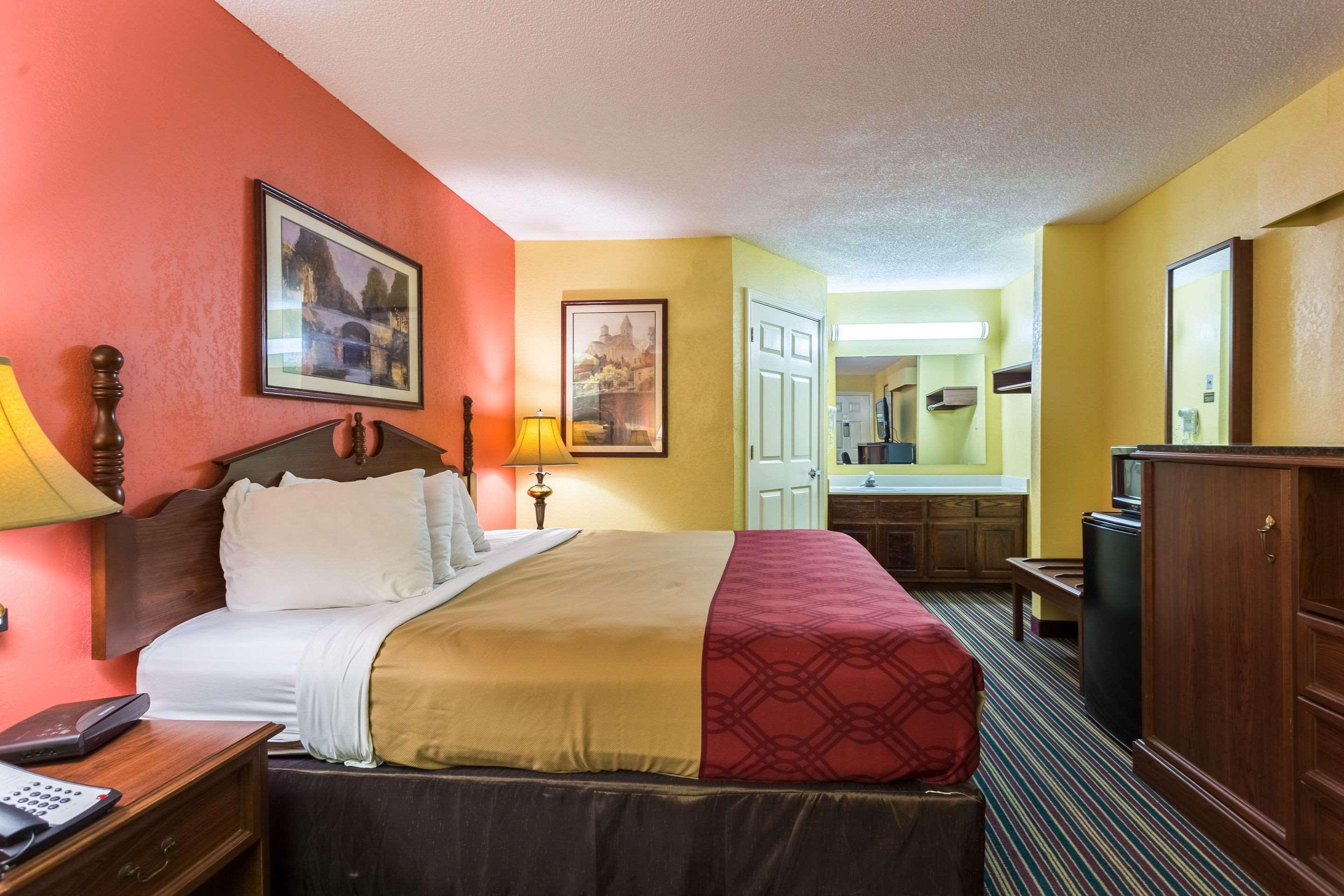 Econo Lodge Тупело Екстер'єр фото