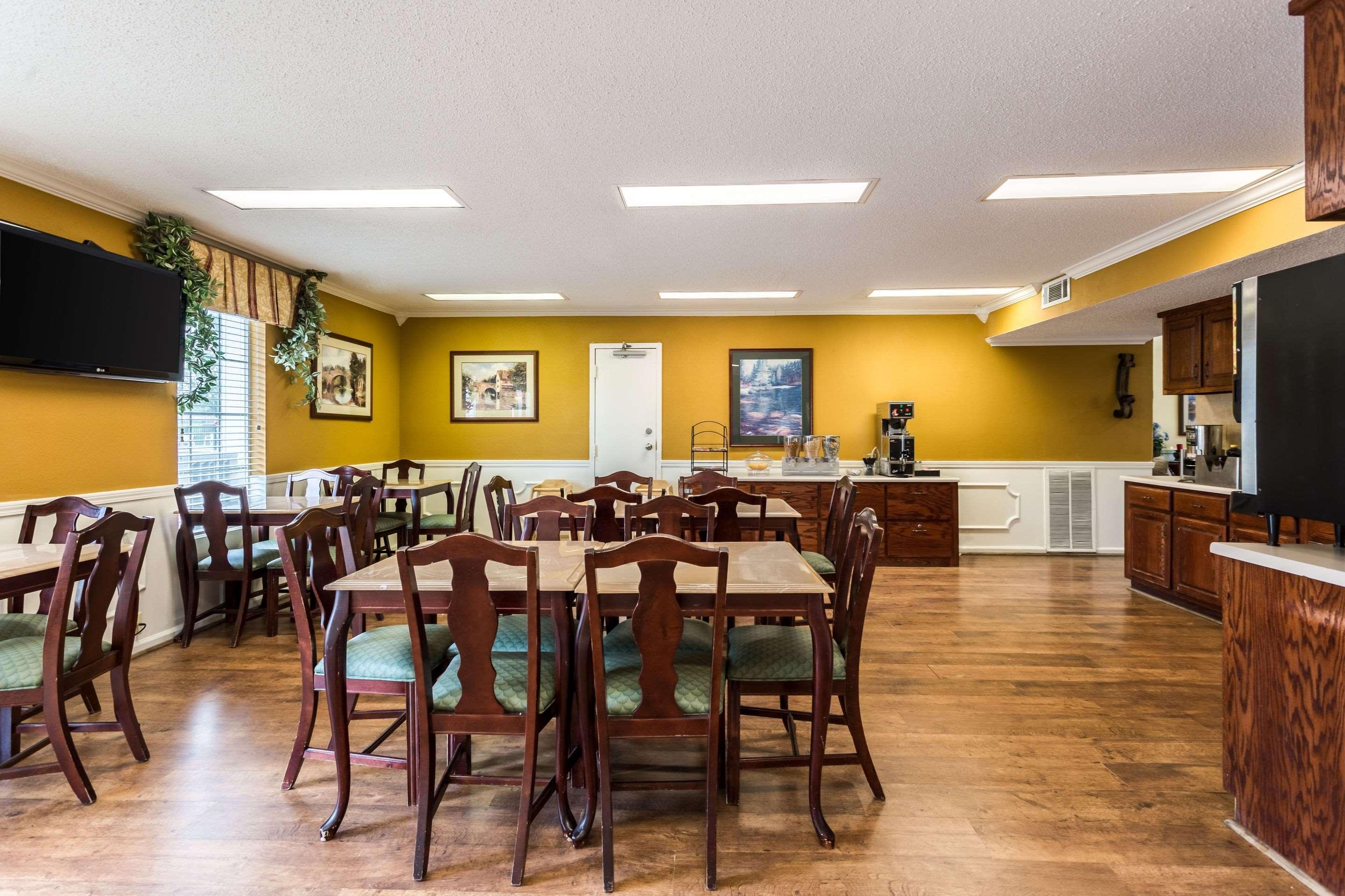 Econo Lodge Тупело Екстер'єр фото
