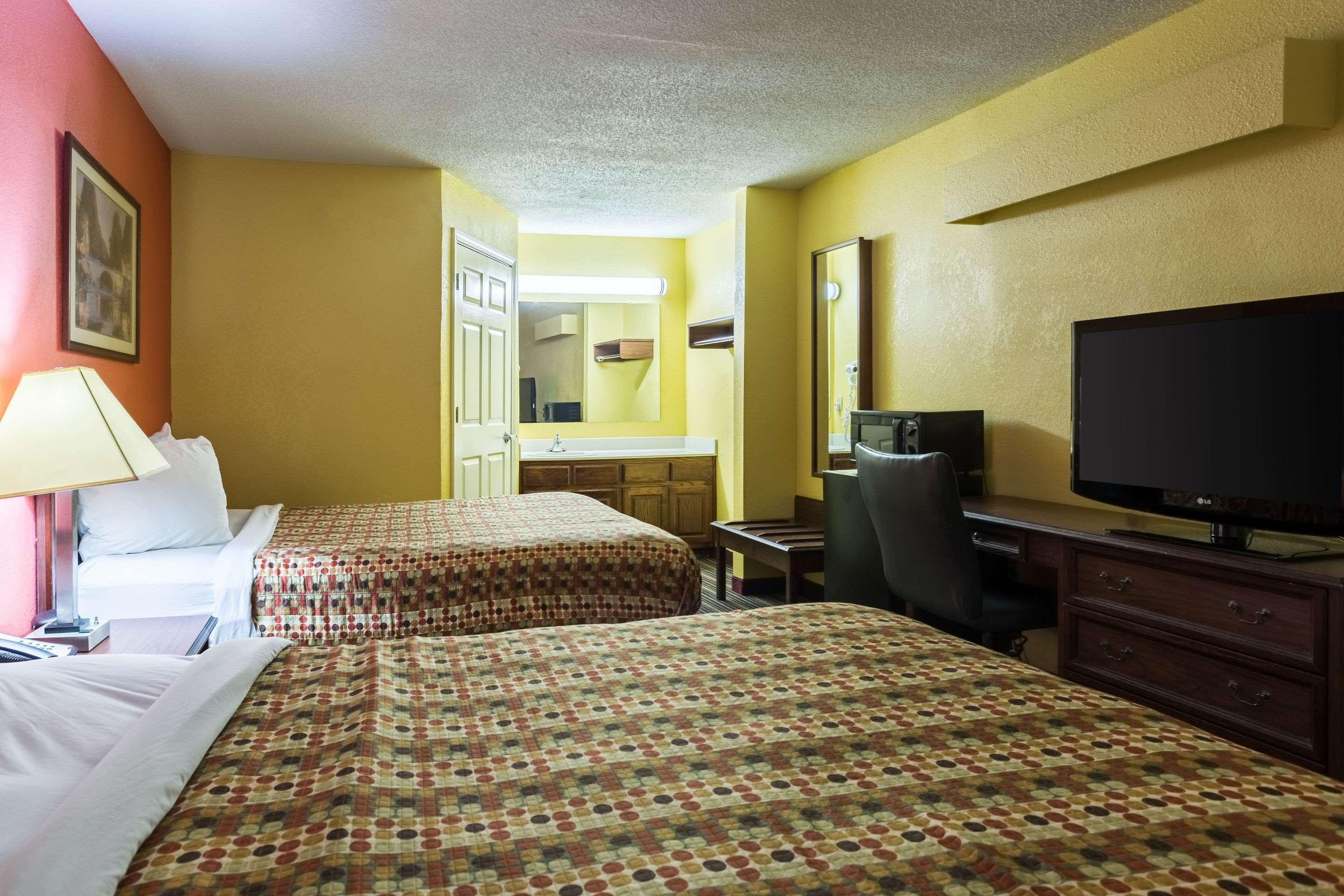 Econo Lodge Тупело Екстер'єр фото