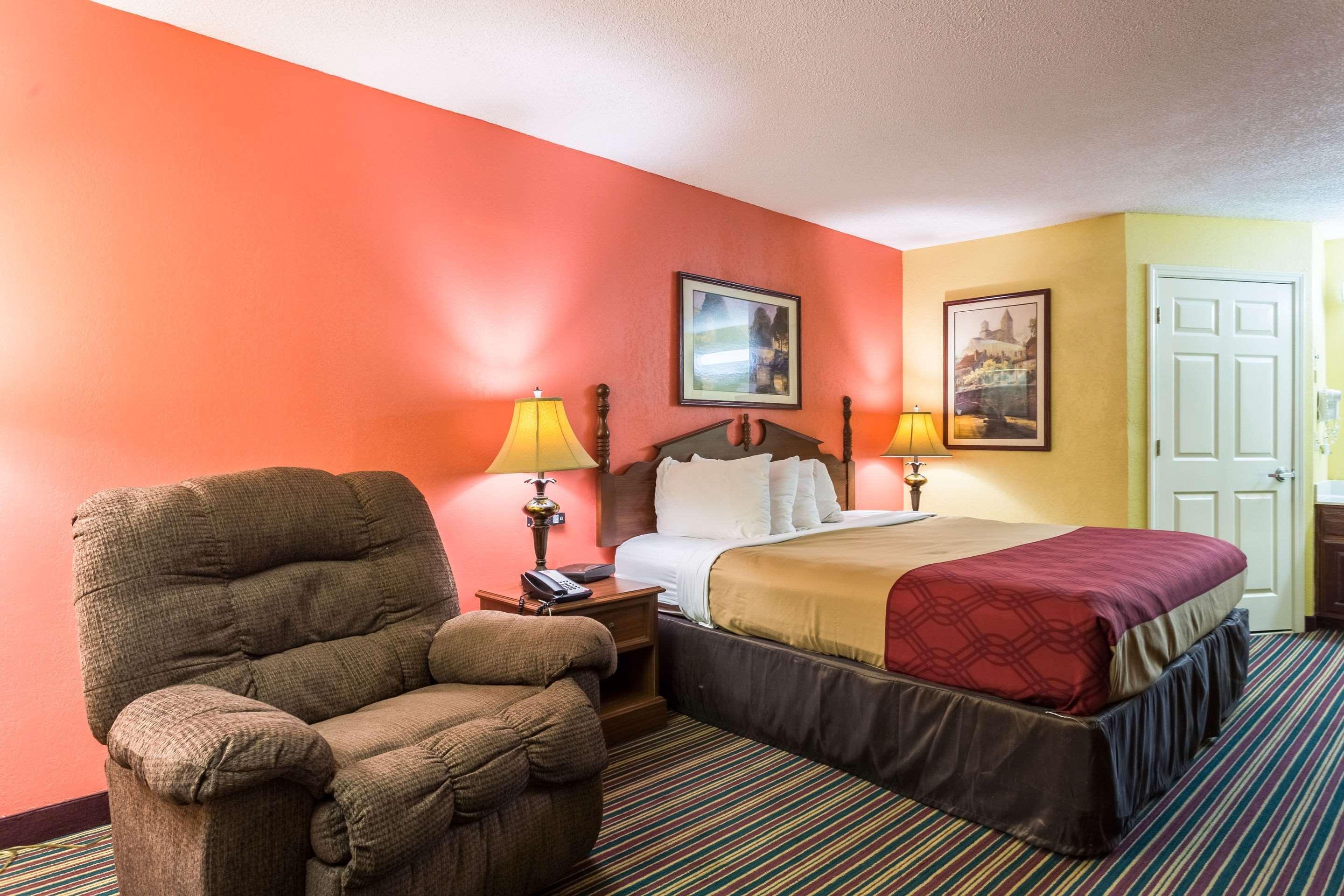 Econo Lodge Тупело Екстер'єр фото